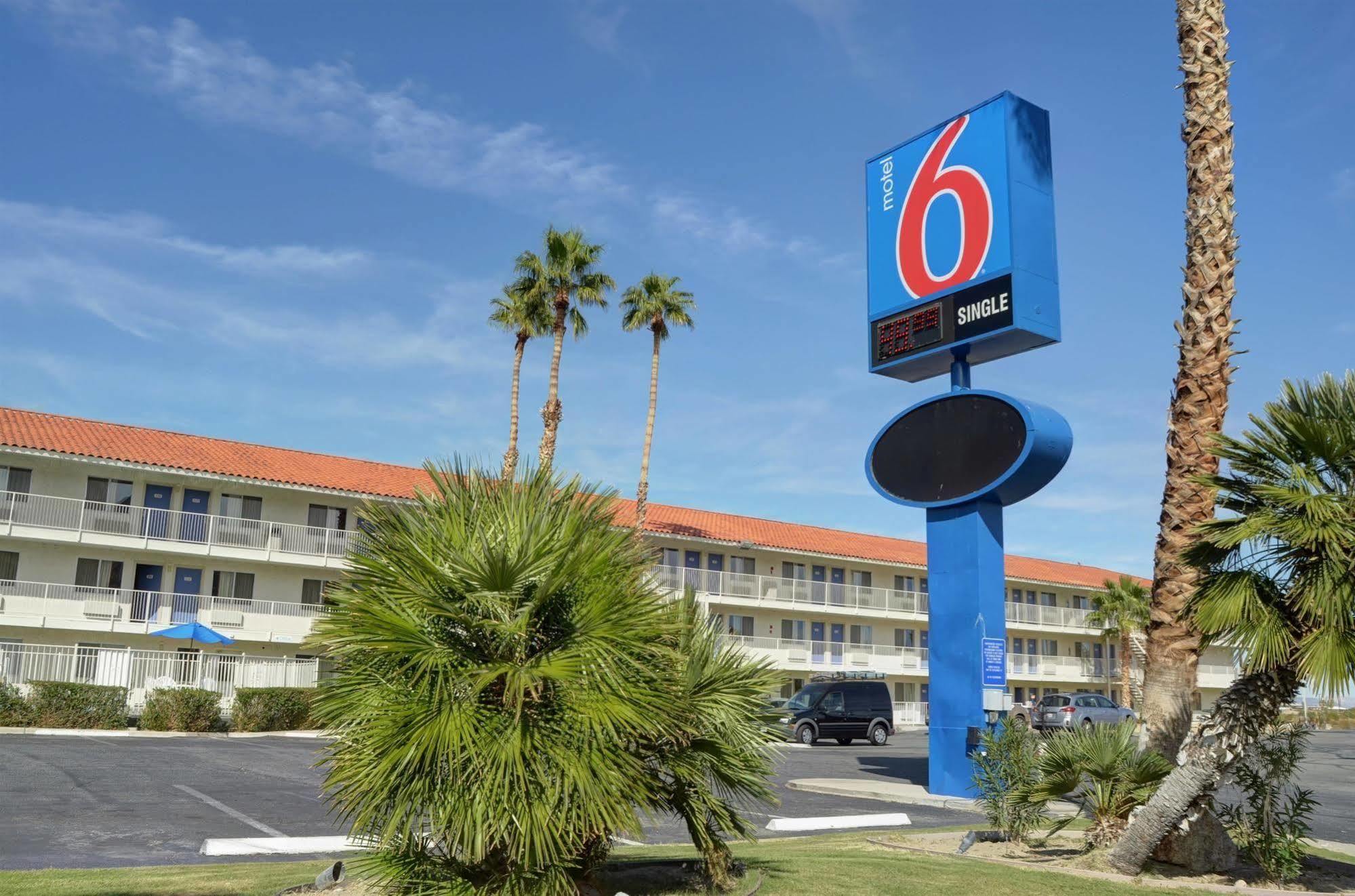 Motel 6-Twentynine Palms, Ca Екстер'єр фото